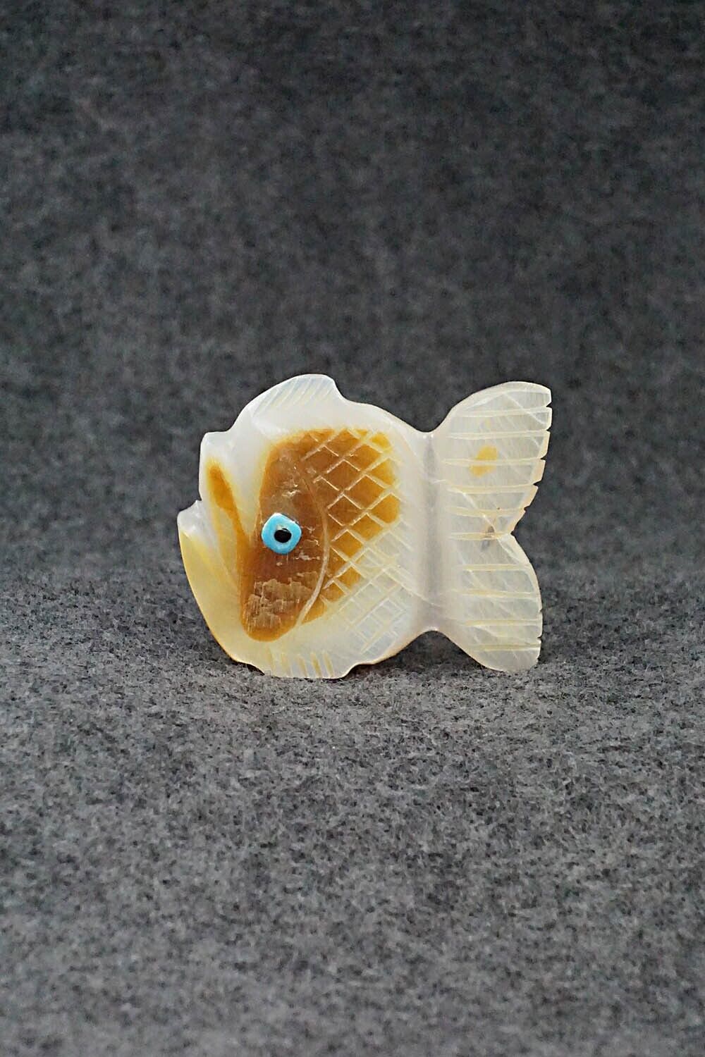 Fish Zuni Fetish Carving - Danette Laate