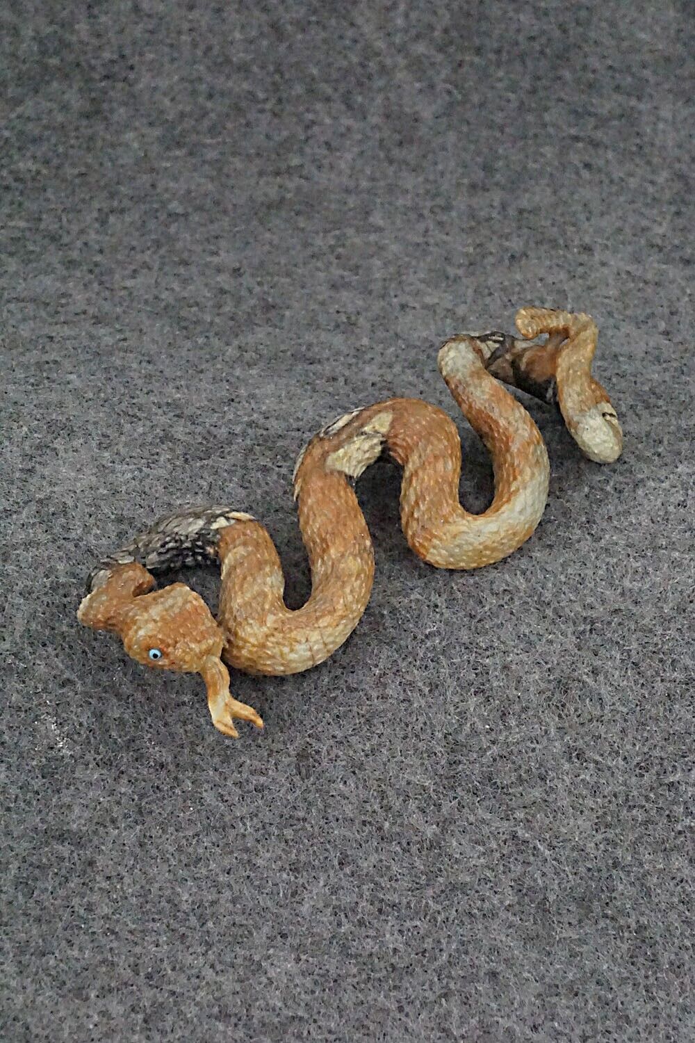 Rattlesnake Zuni Fetish Carving - Travis Lasiloo