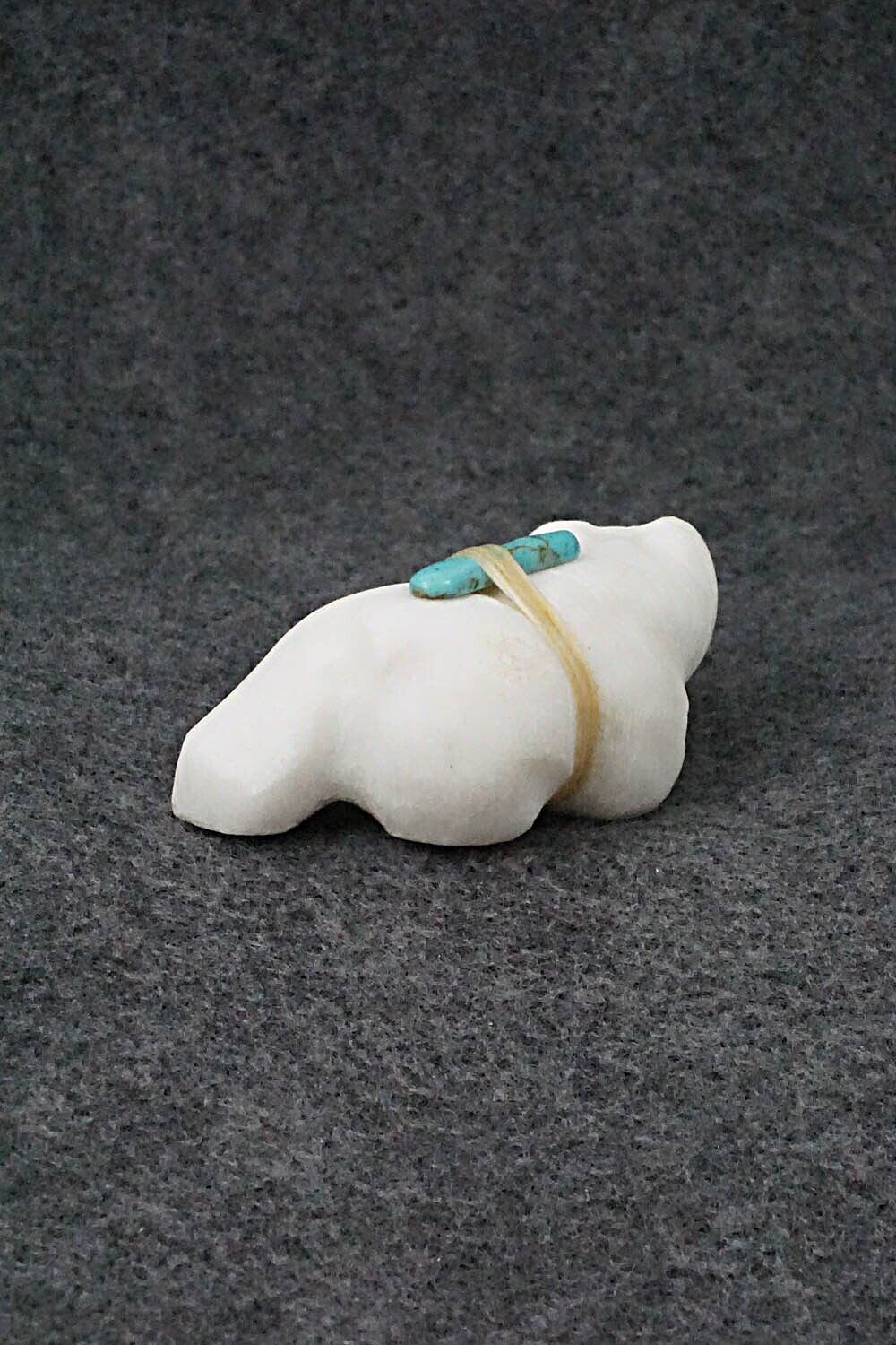 Bear Zuni Fetish Carving - Herbert Halate