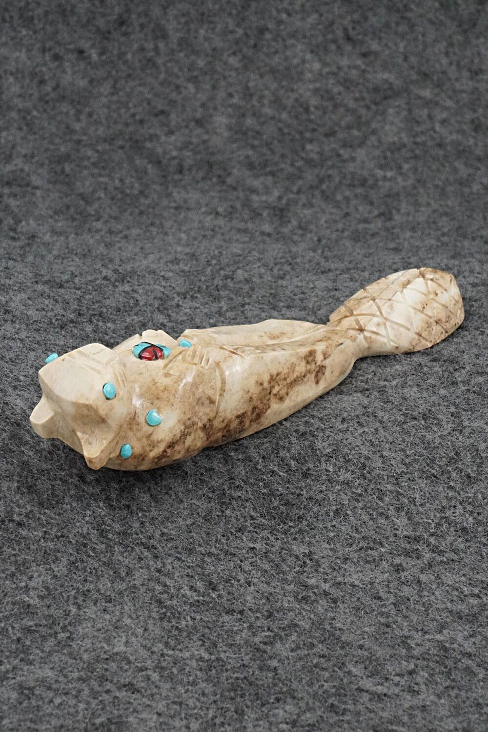 Otter Zuni Fetish Carving - Danette Laate
