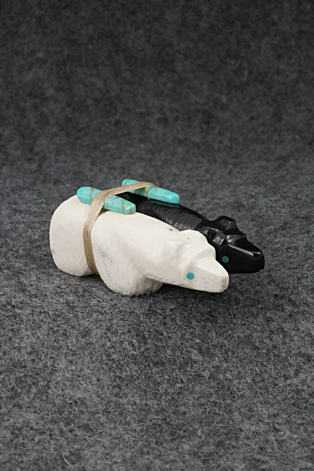 Bear Zuni Fetish Carving - Herbert Halate