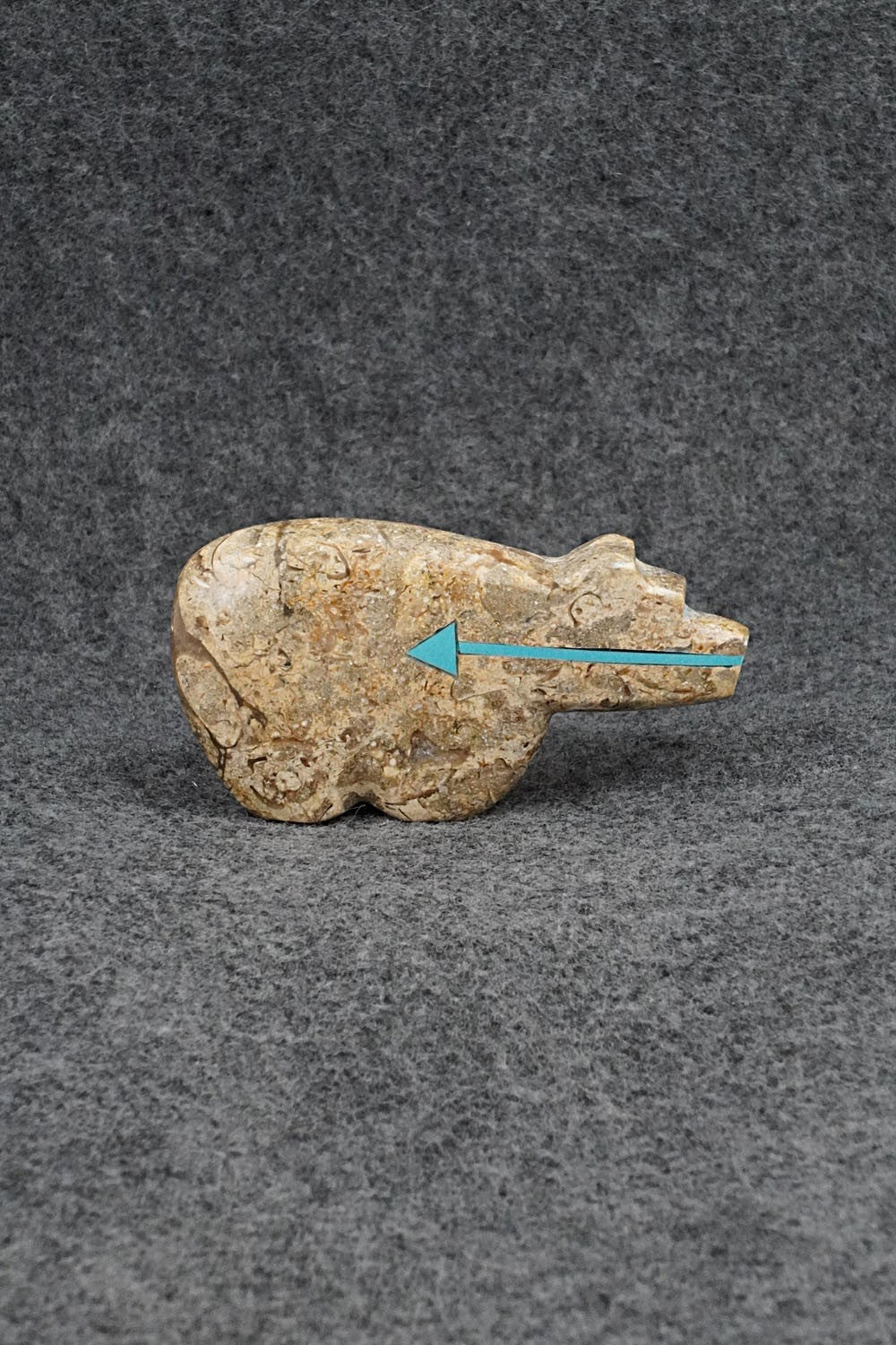 Bear Zuni Fetish Carving - Bernard Laiwakete