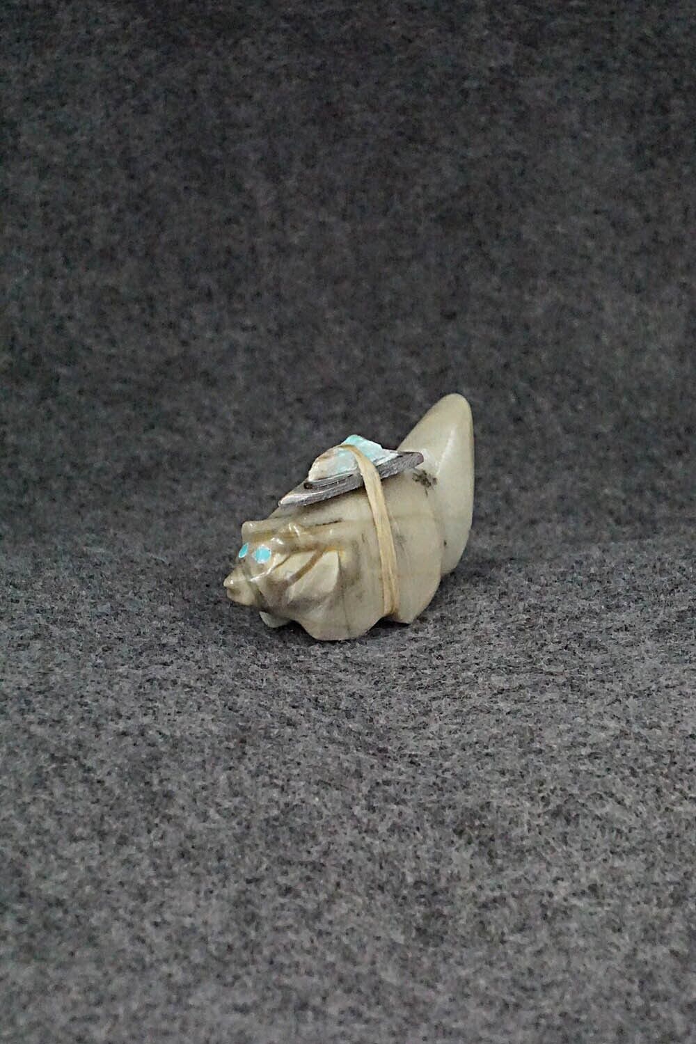 Fox Zuni Fetish Carving - Delvin Leekya