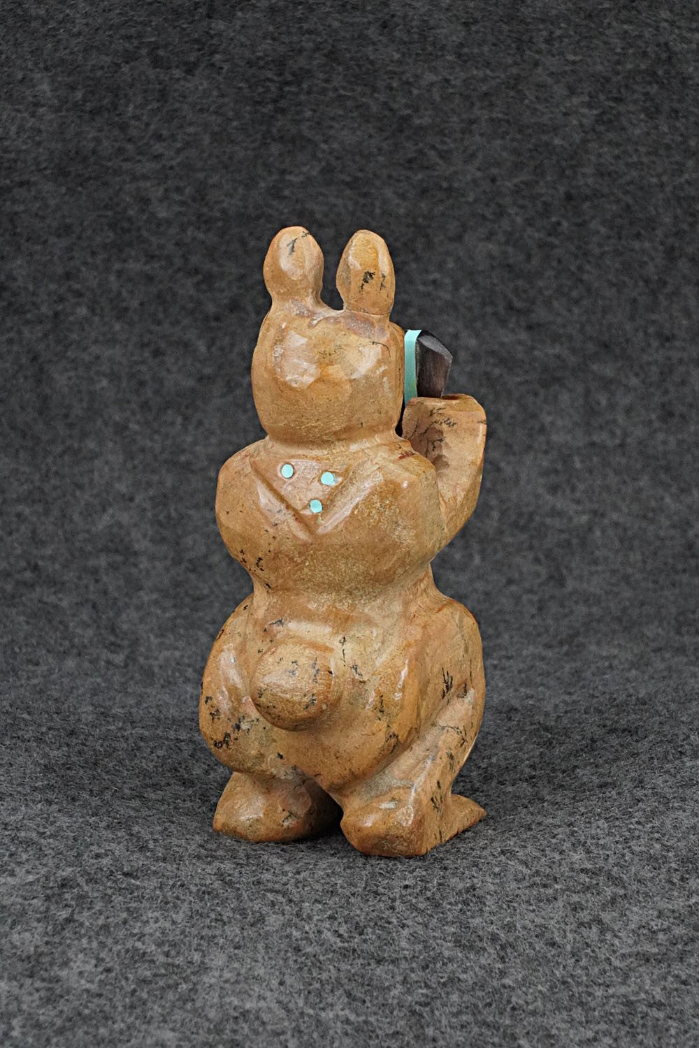 Rabbit Zuni Fetish Carving - Freddie Leekya