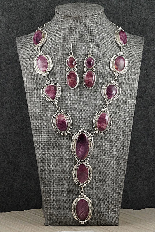 Spiny Oyster & Sterling Silver Necklace and Earrings Set - Paul Livingston