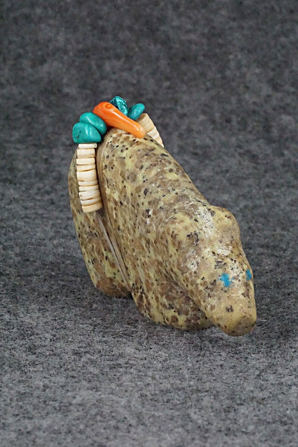 Bear Zuni Fetish Carving - Donovan Laiwakete