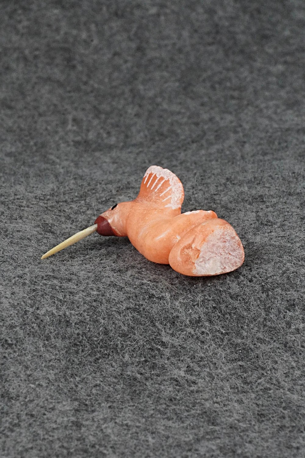 Humming Bird Zuni Fetish Carving - Justin Red Elk