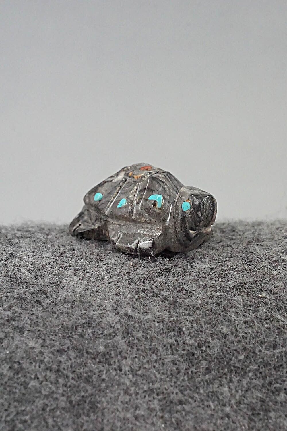 Turtle Zuni Fetish Carving - Carl Etsate