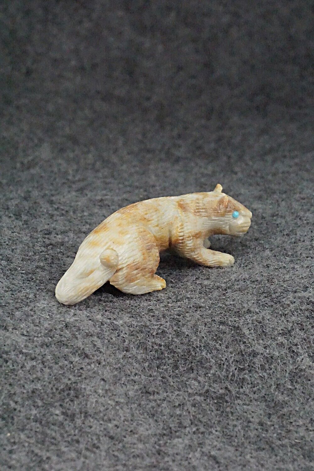 Mountain Lion Zuni Fetish Carving - Lance Cheama