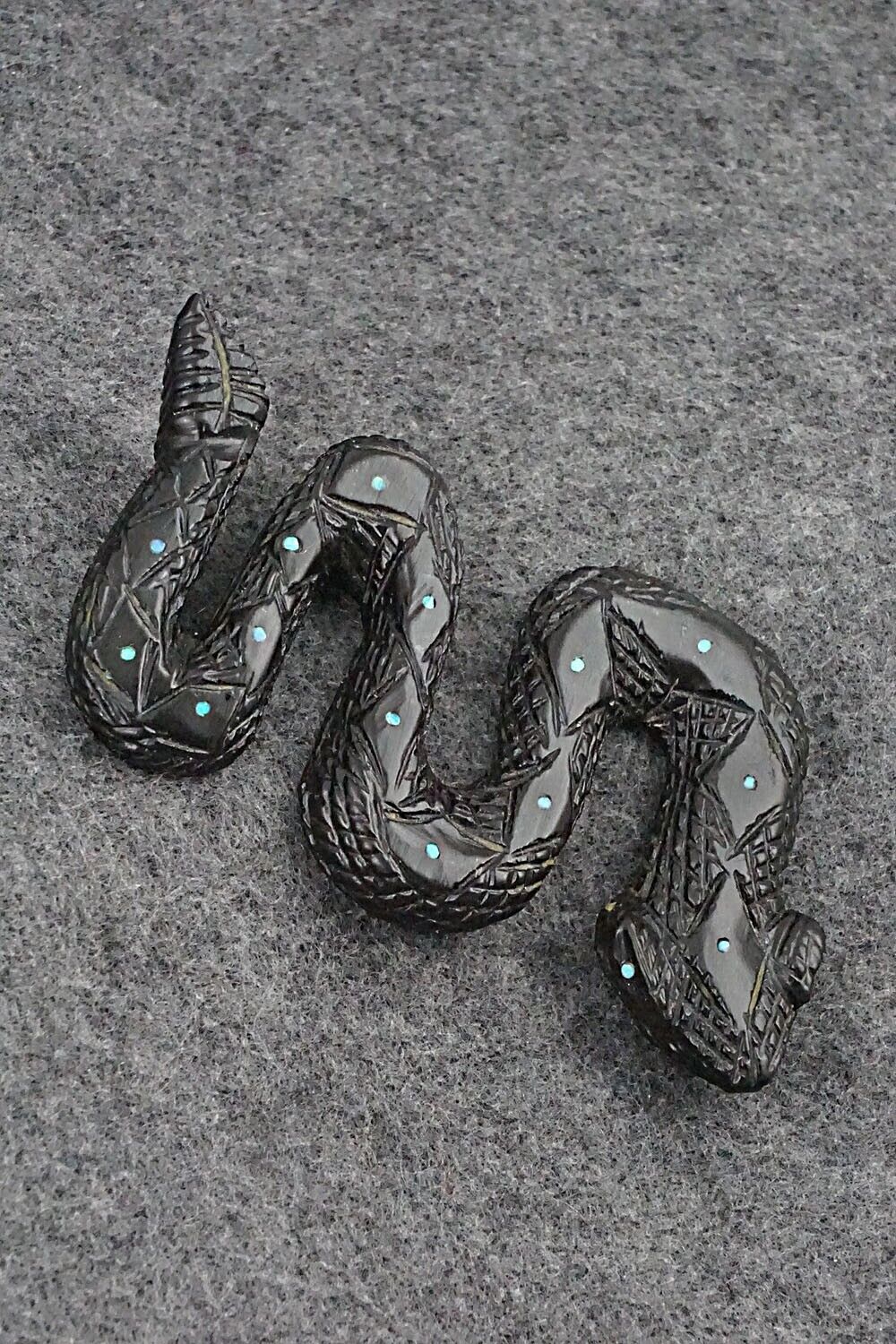 Rattlesnake Zuni Fetish Carving - Tony Mackel