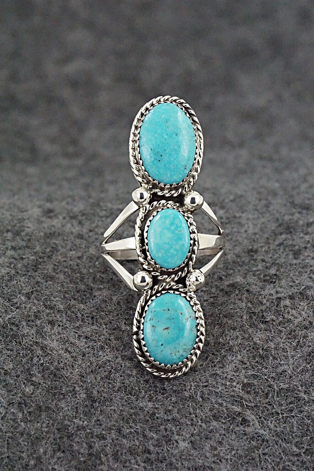 Turquoise & Sterling Silver Ring - Ernest Hawthorne - Size 7