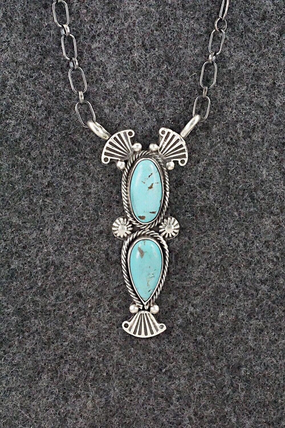 Turquoise & Sterling Silver Necklace - Verley Betone