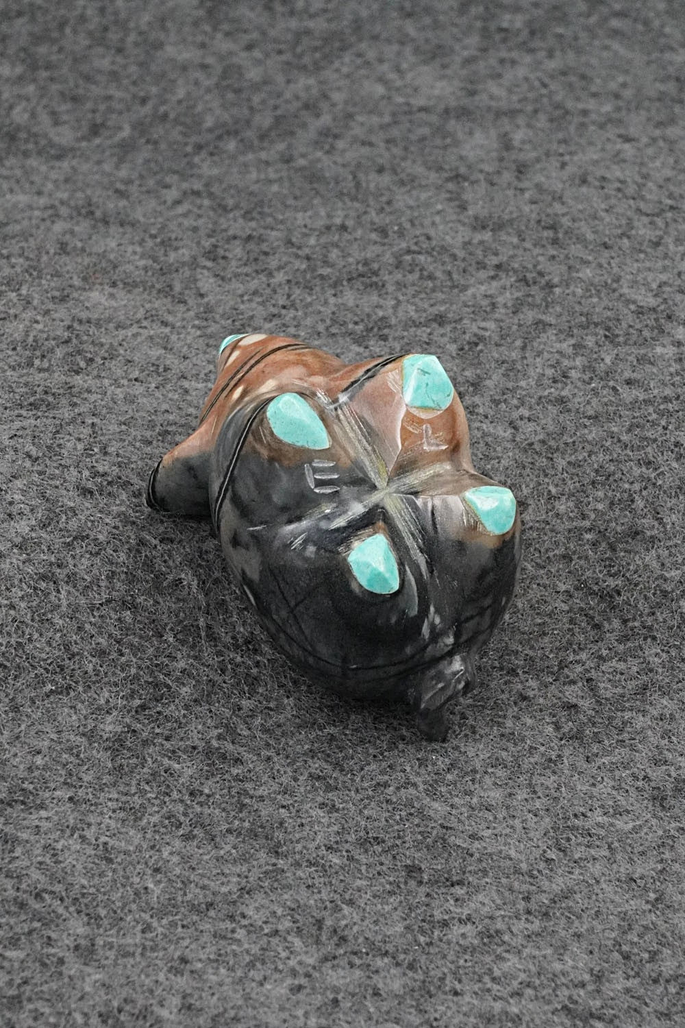 Pig Zuni Fetish Carving - Enrike Leekya