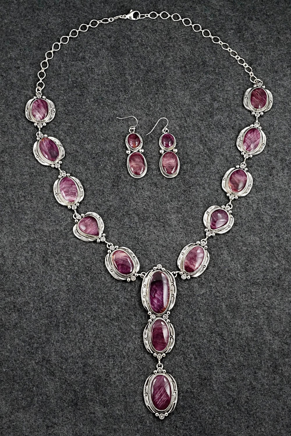 Spiny Oyster & Sterling Silver Necklace and Earrings Set - Paul Livingston