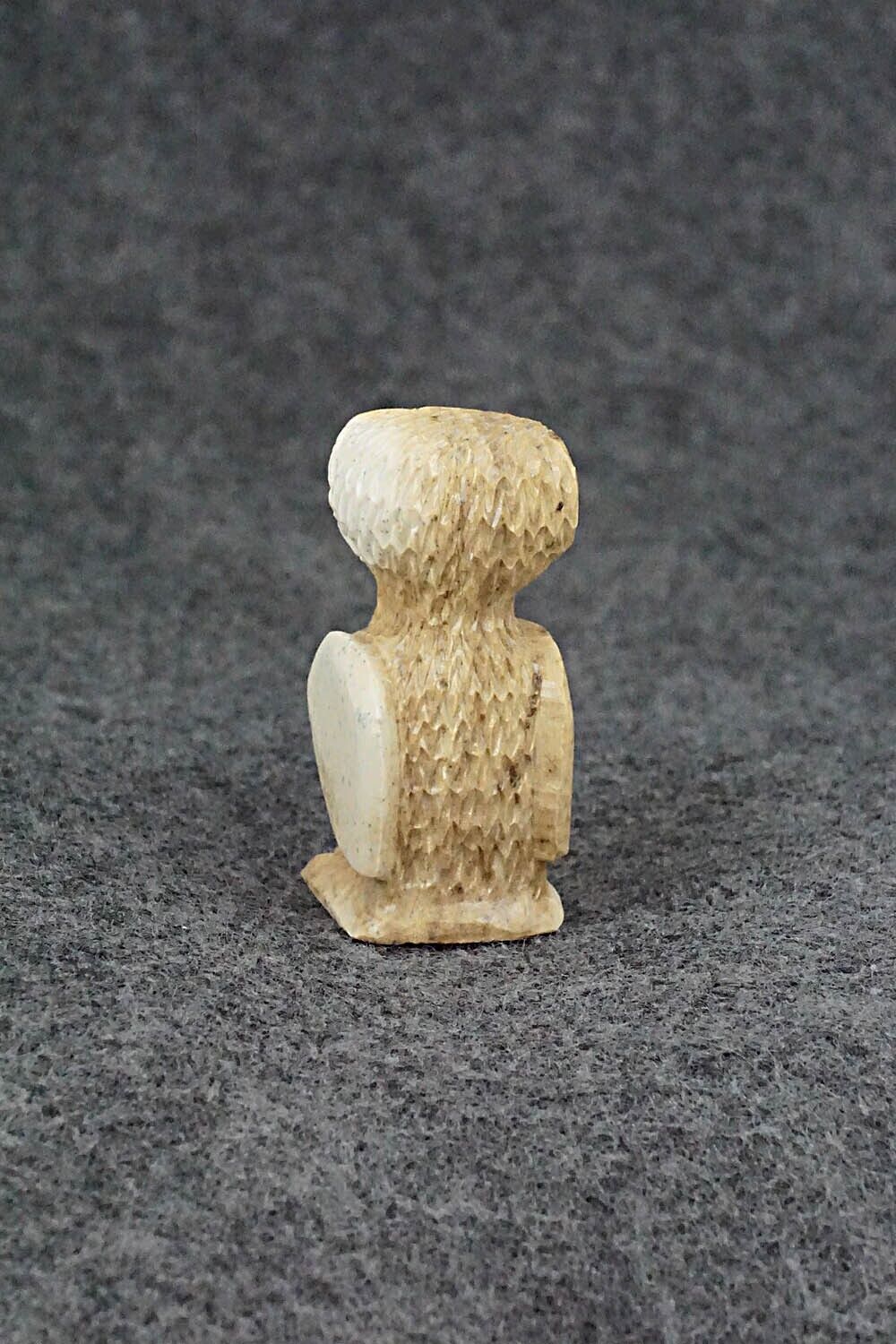 Owl Zuni Fetish Carving - Jesus Espino