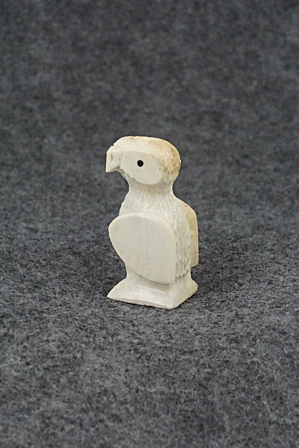 Owl Zuni Fetish Carving - Jesus Espino