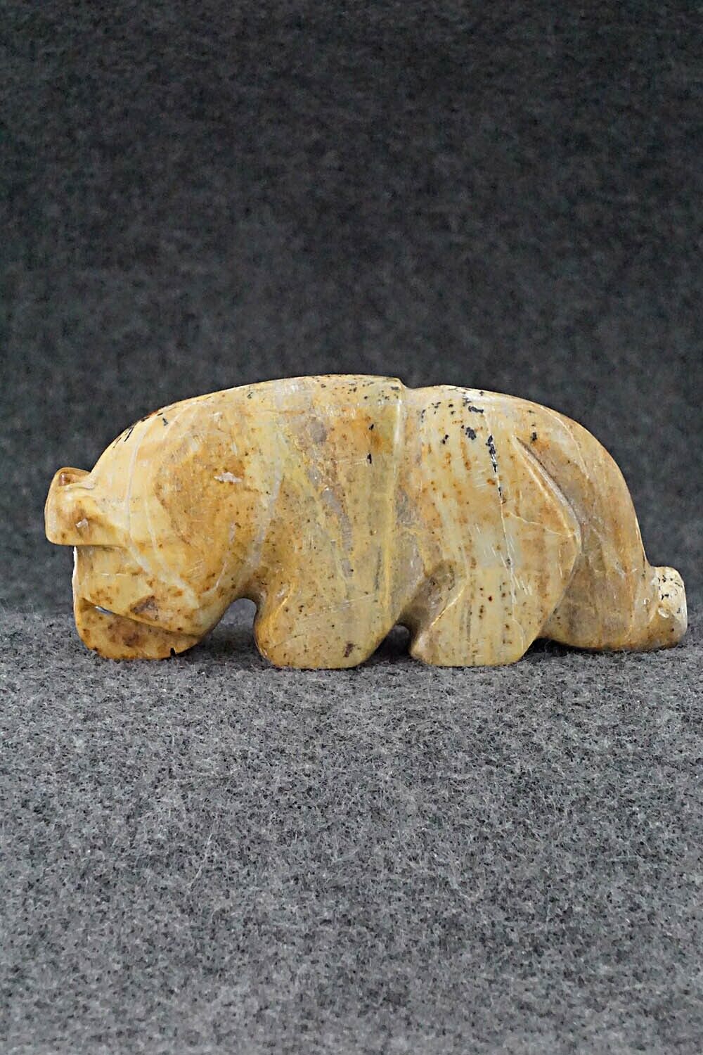 Mountain Lion Zuni Fetish Carving - Reynold Lunasee
