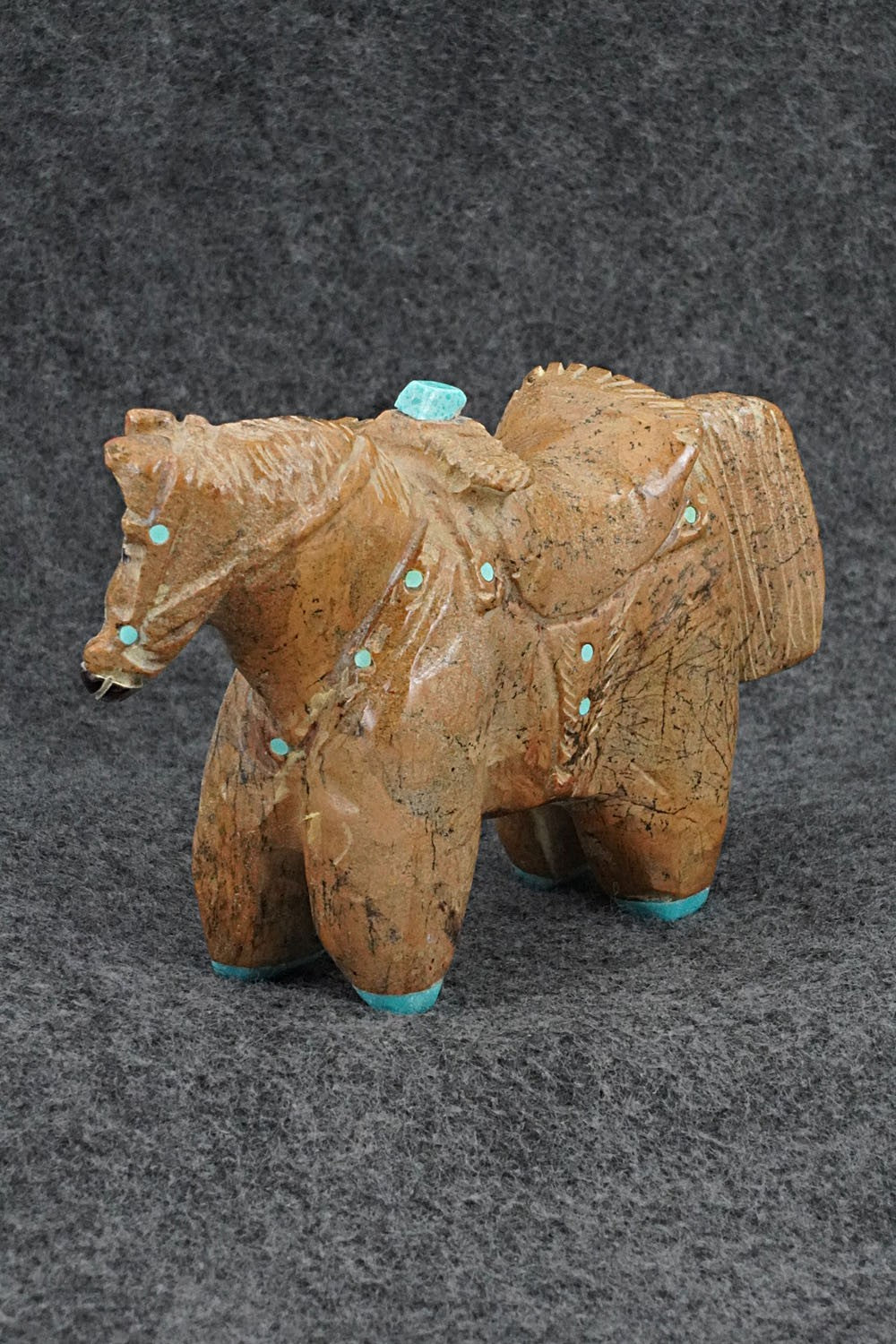 Horse Zuni Fetish Carving - Freddie Leekya