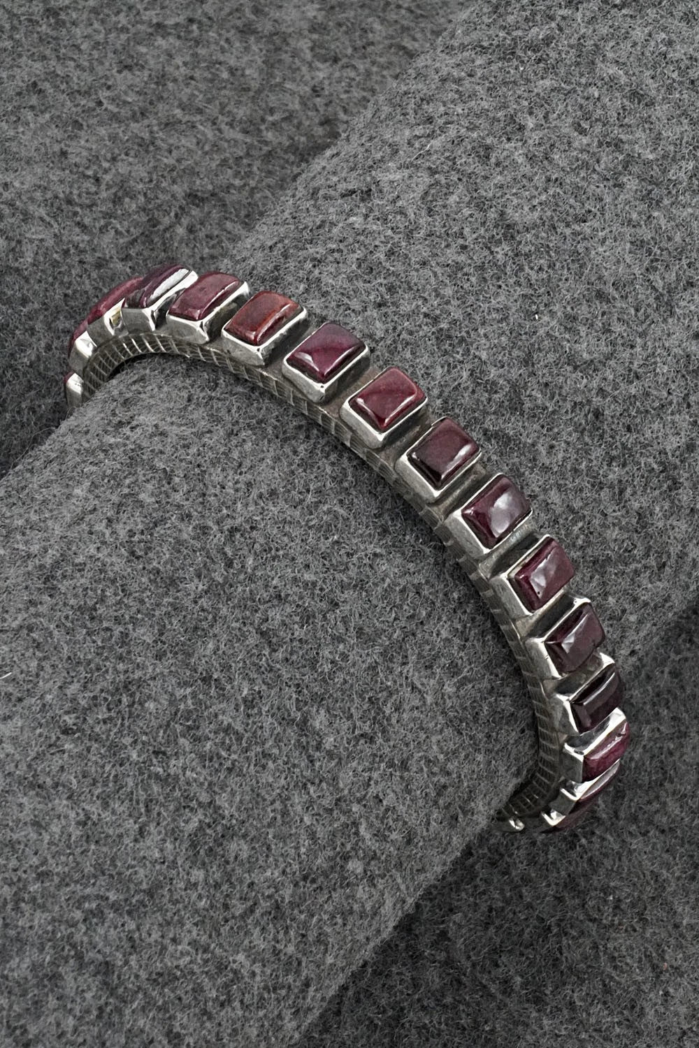 Spiny Oyster & Sterling Silver Bracelet - Ernest Rangel