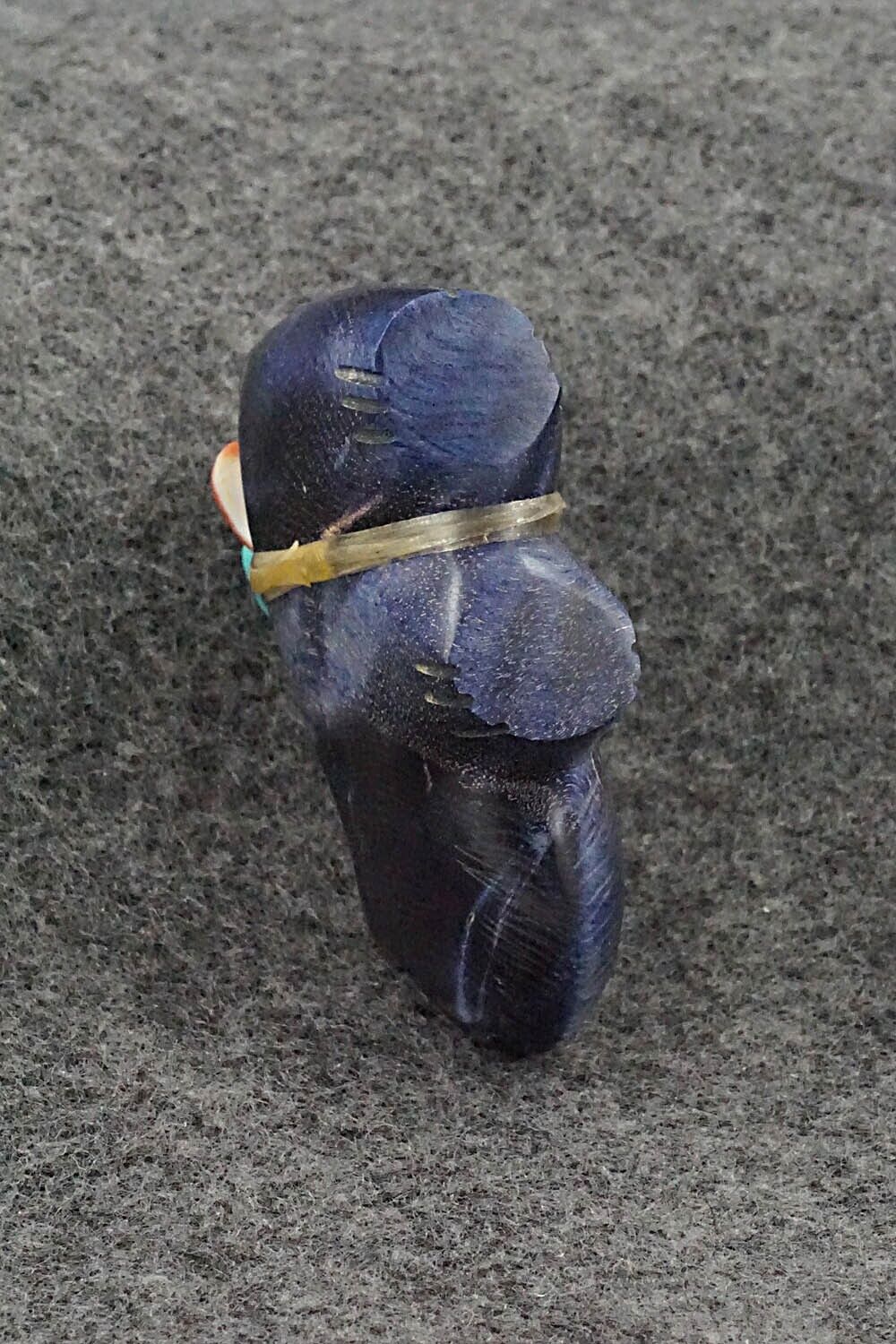 Bear Zuni Fetish Carving - Daphne Quam