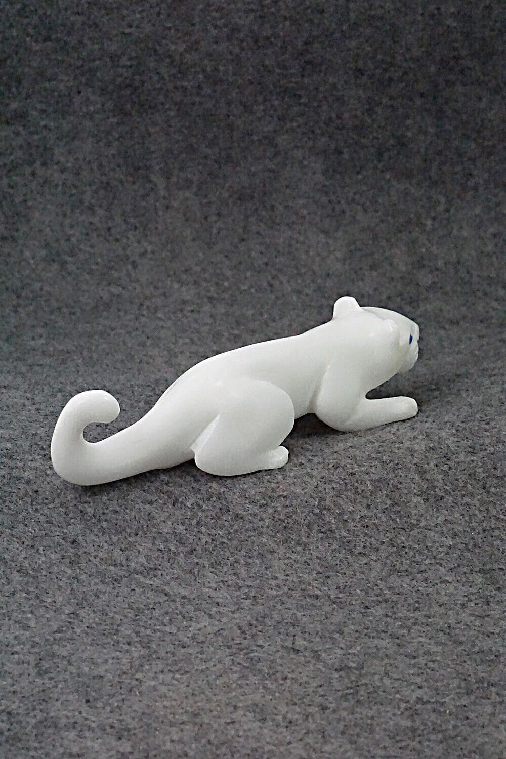 Mountain Lion Zuni Fetish Carving - Lance Cheama