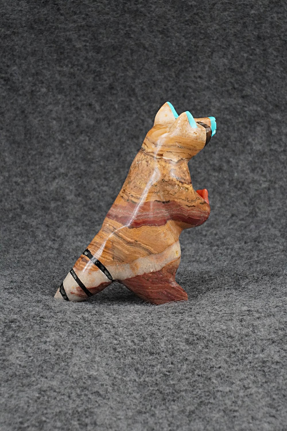 Raccoon Zuni Fetish Carving - Enrike Leekya