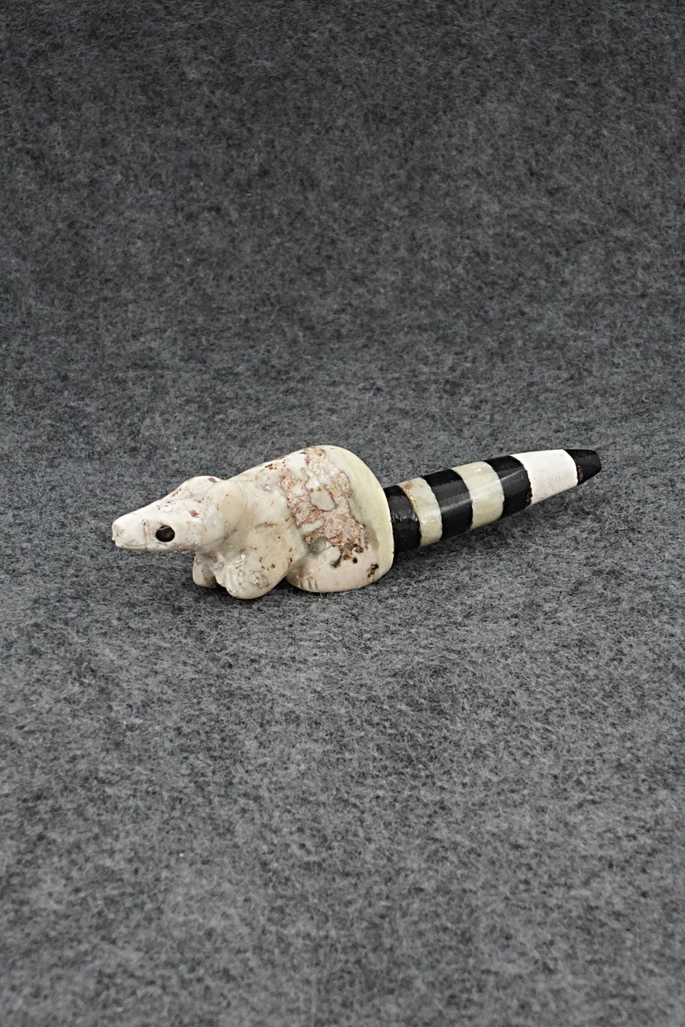 Raccoon Zuni Fetish Carving - Justin Red Elk