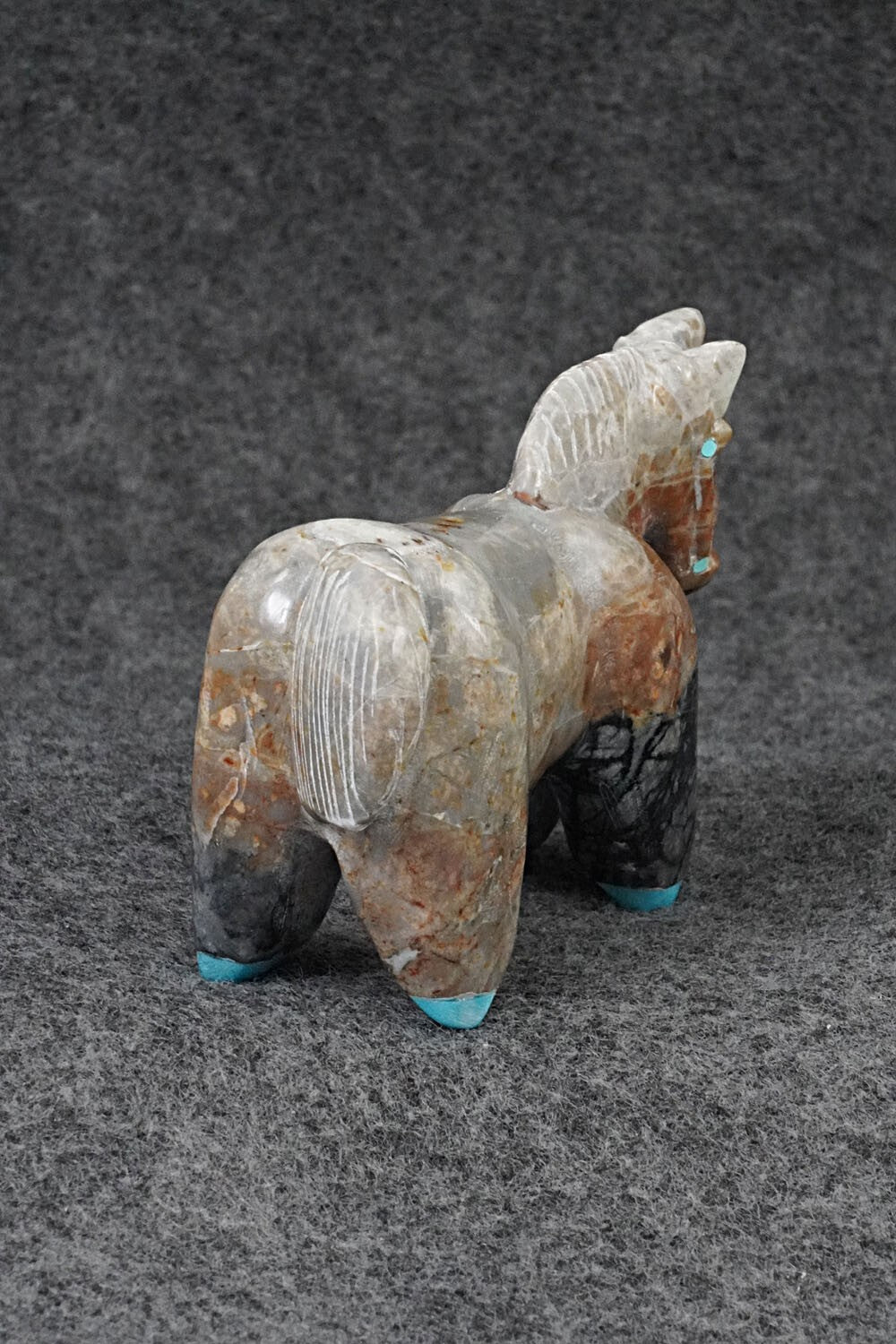 Horse Zuni Fetish Carving - Freddie Leekya