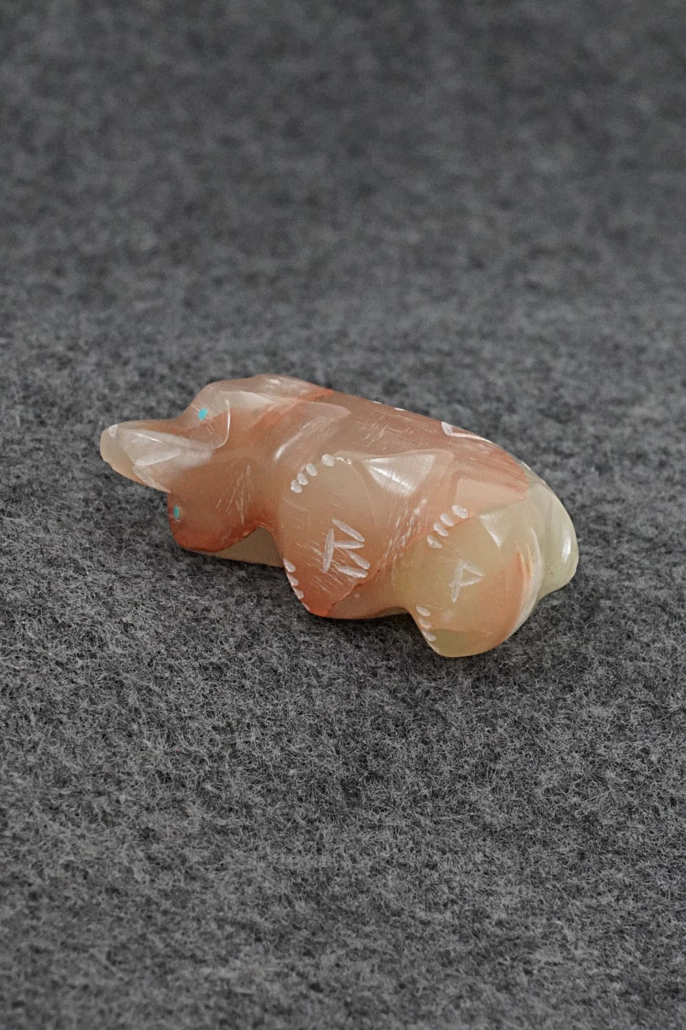 Bear Zuni Fetish Carving - Brandon Phillip