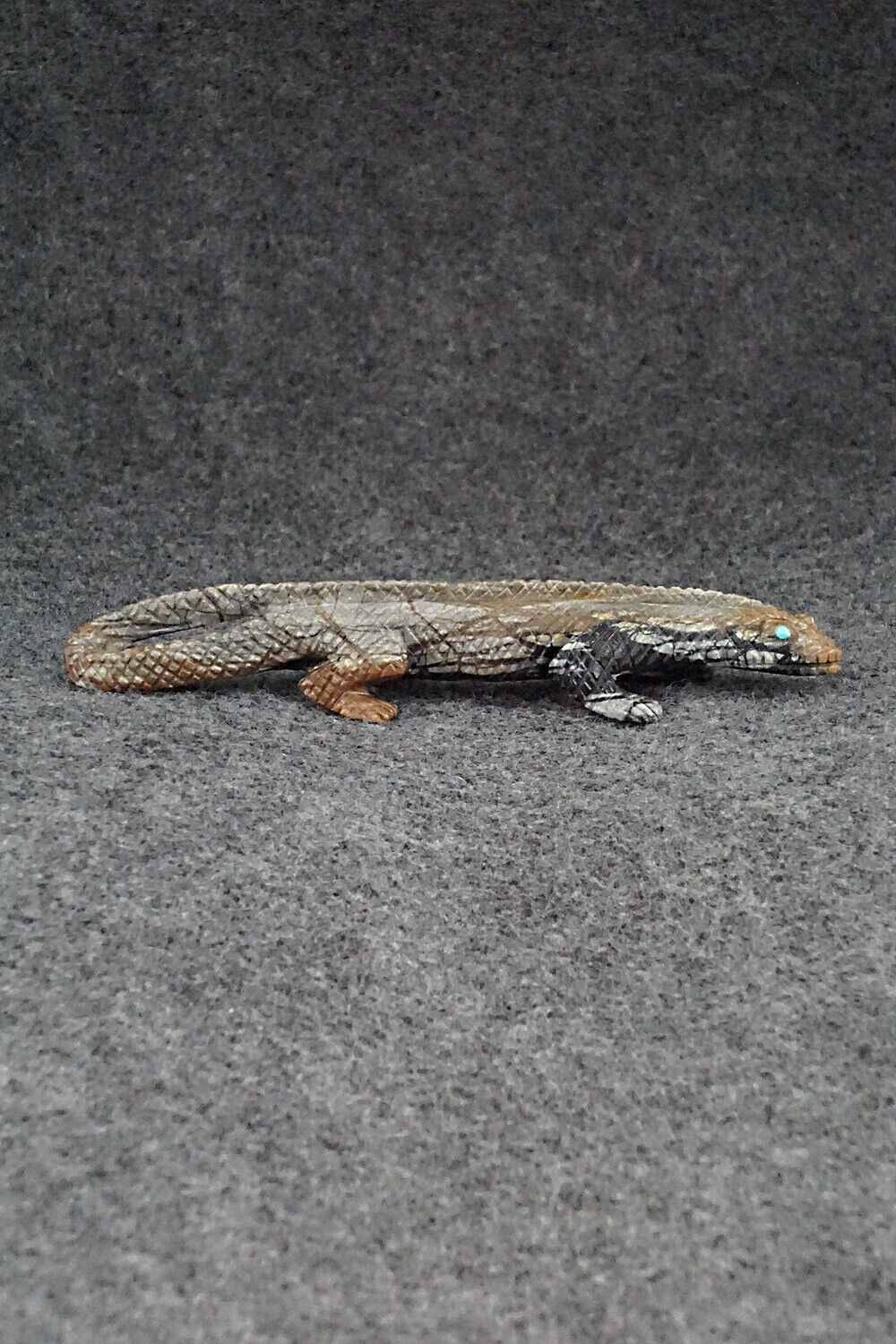 Lizard Zuni Fetish Carving - Lance Cheama