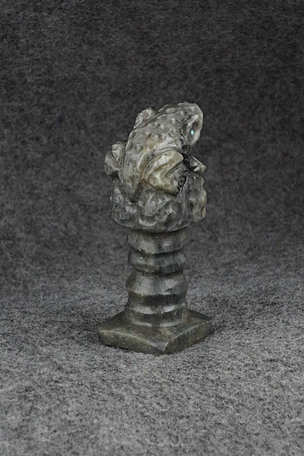 Frog Zuni Fetish Carving - Tony Mackel