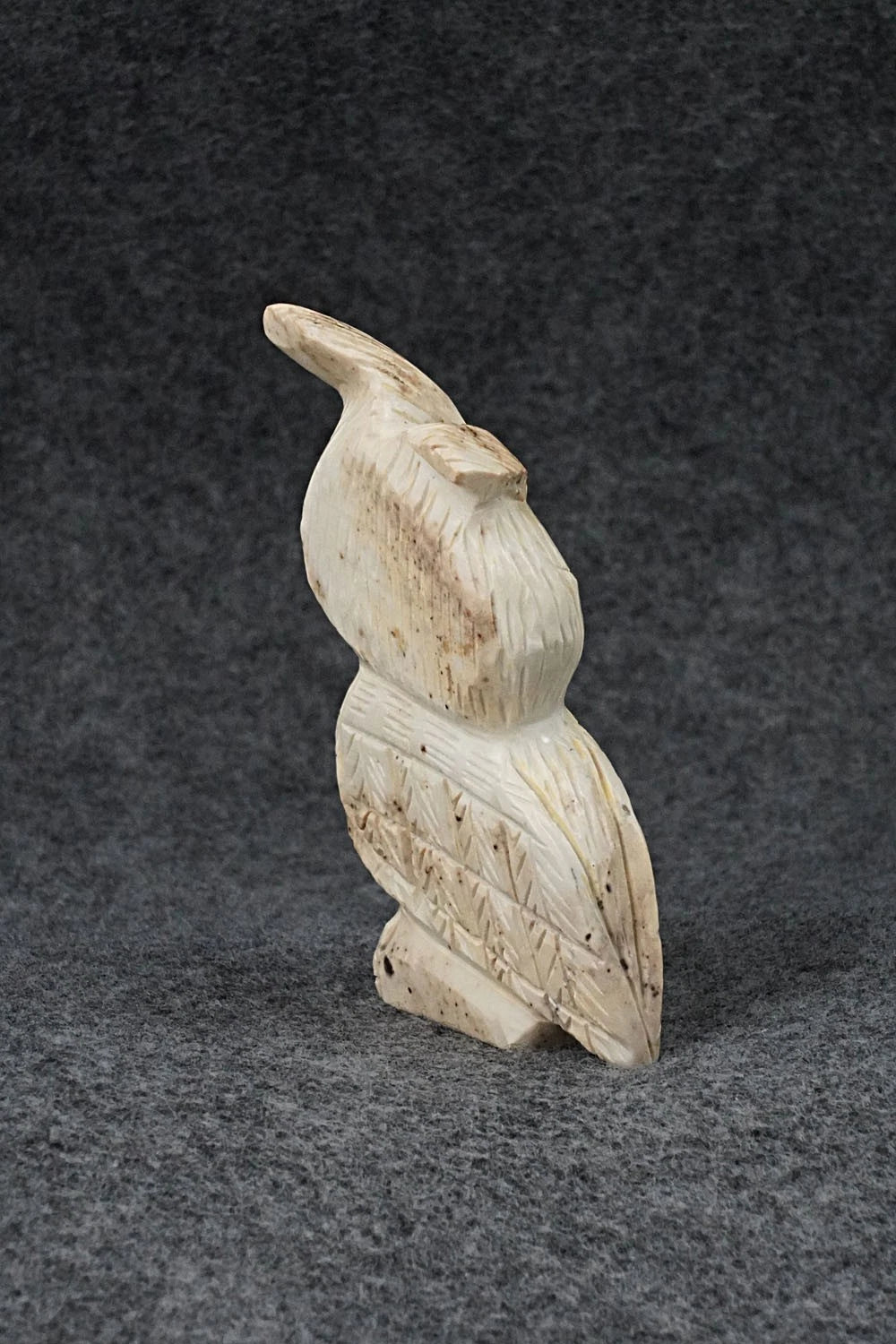 Owl Zuni Fetish Carving - Danette Laate