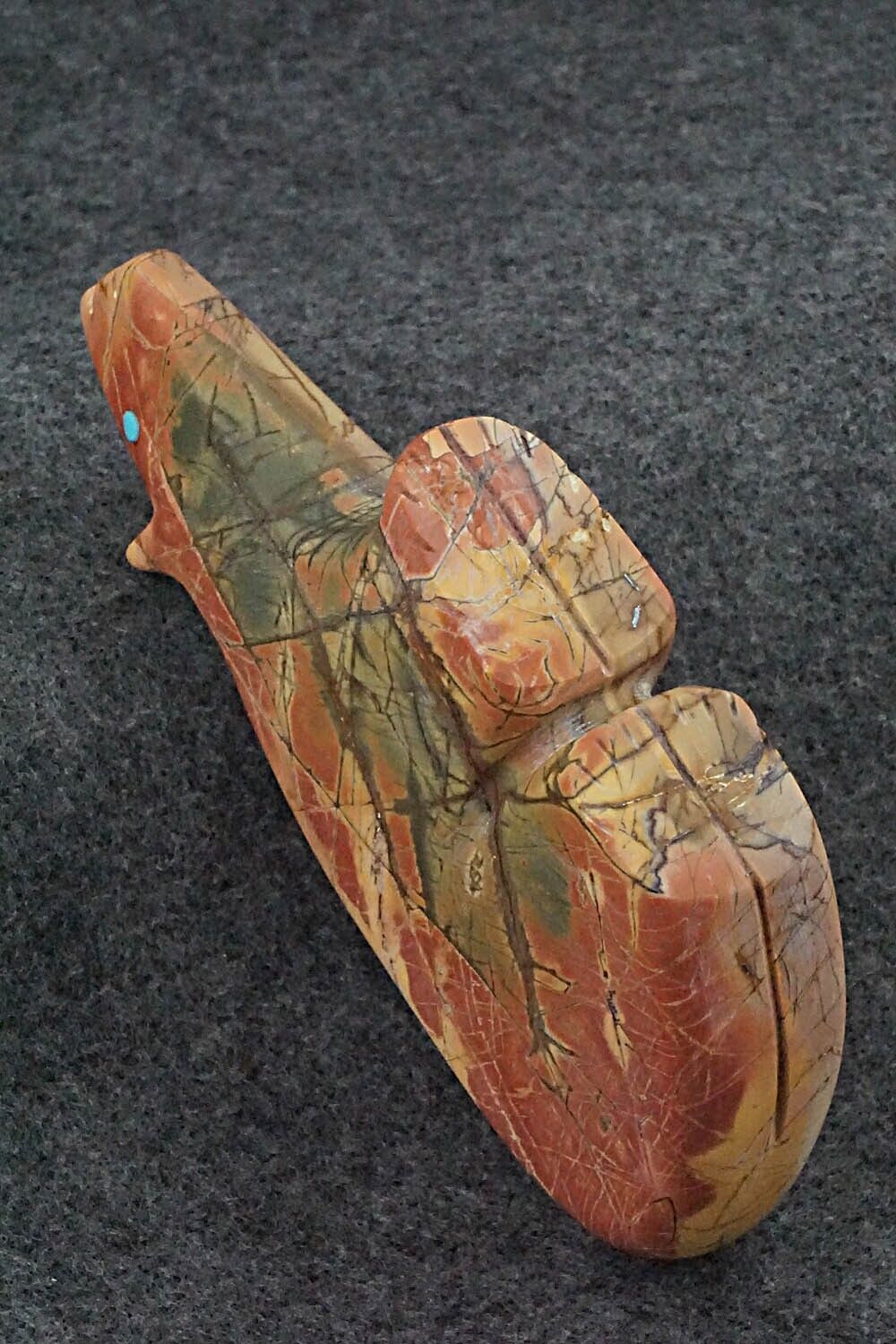 Bear Zuni Fetish Carving - Ronnie Lunasee