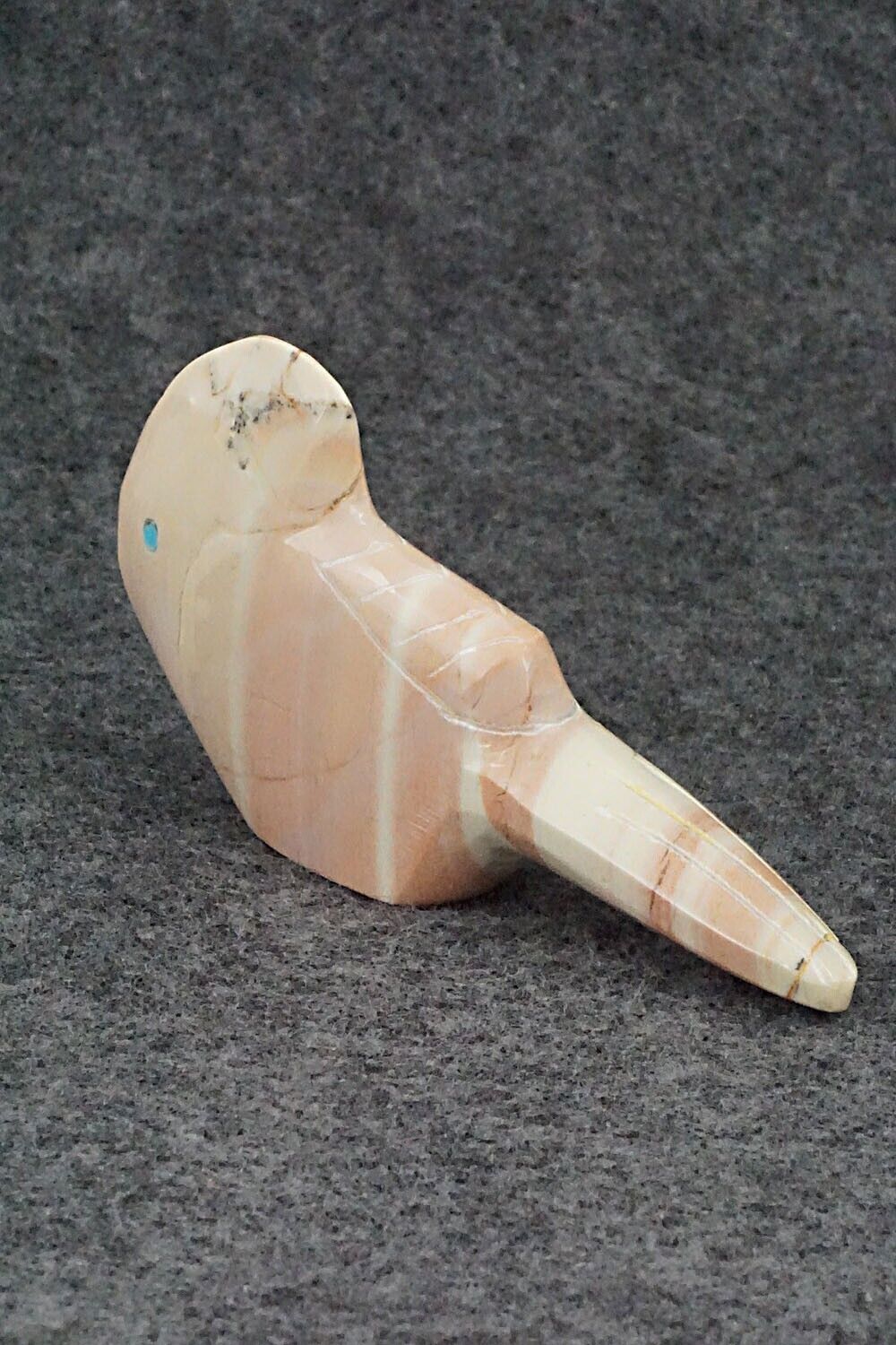 Bird Zuni Fetish Carving - Daphne Quam