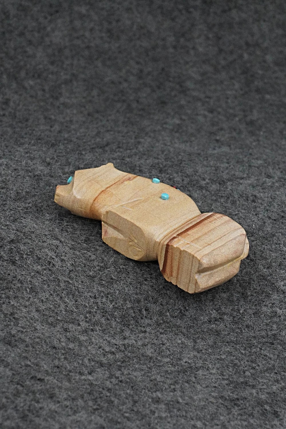 Bear Zuni Fetish Carving - Danette Laate