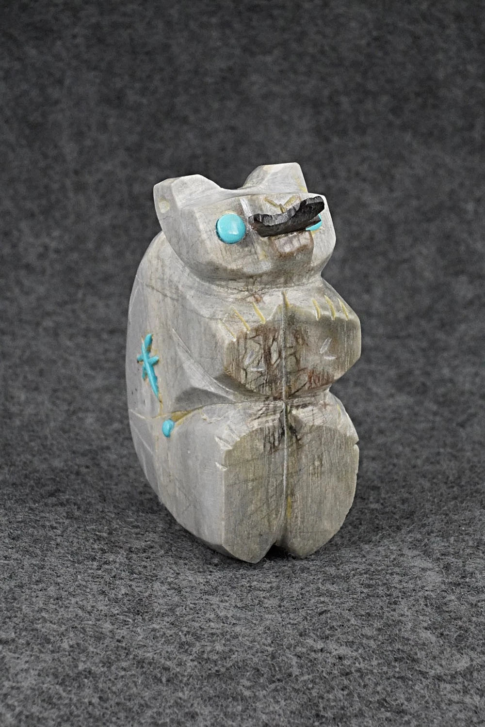 Bear Zuni Fetish Carving - Cody Chavez
