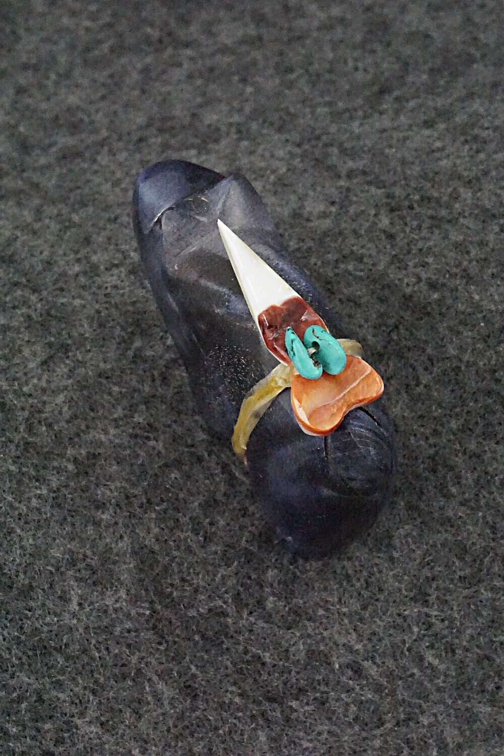 Bear Zuni Fetish Carving - Daphne Quam