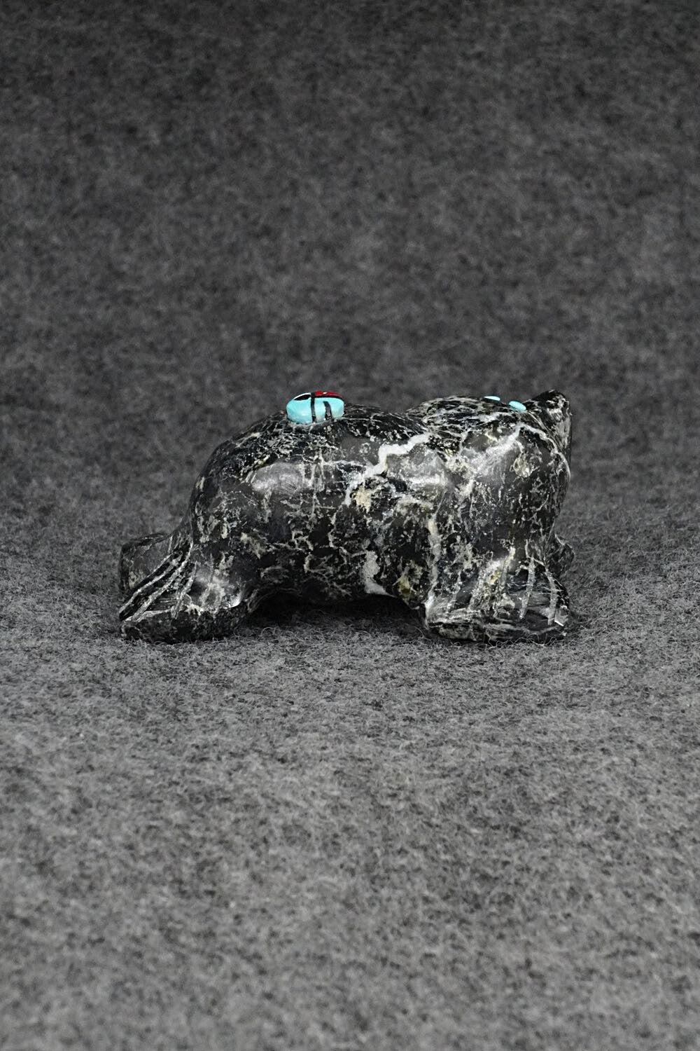 Seal Zuni Fetish Carving - Danette Laate