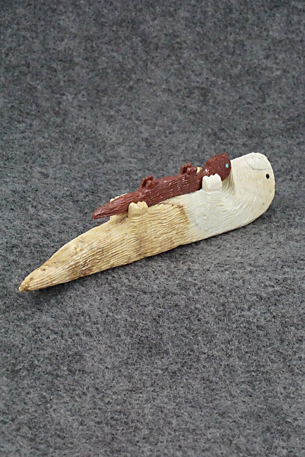Otter and Cub Zuni Fetish Carving - Jesus Espino