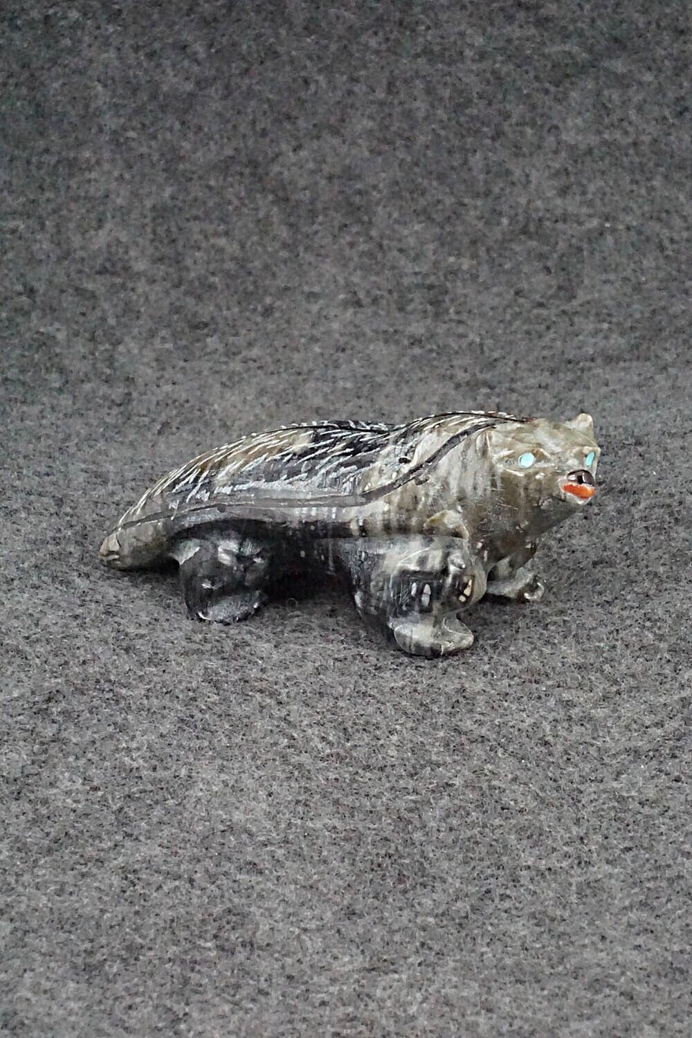 Badger Zuni Fetish Carving - Freddie Leekya