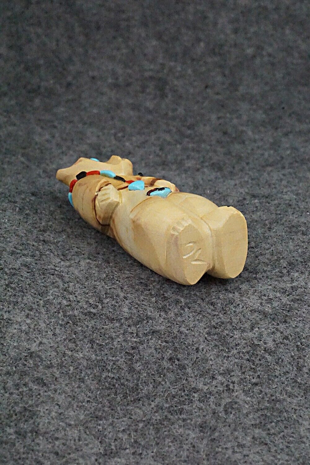 Bear Zuni Fetish Carving - Danette Laate