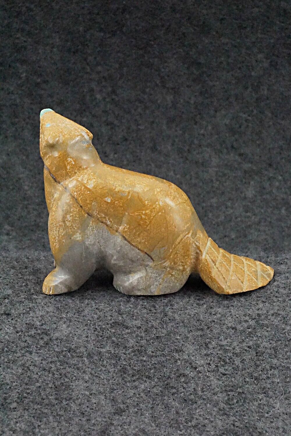 Beaver Zuni Fetish Carving - Enrike Leekya
