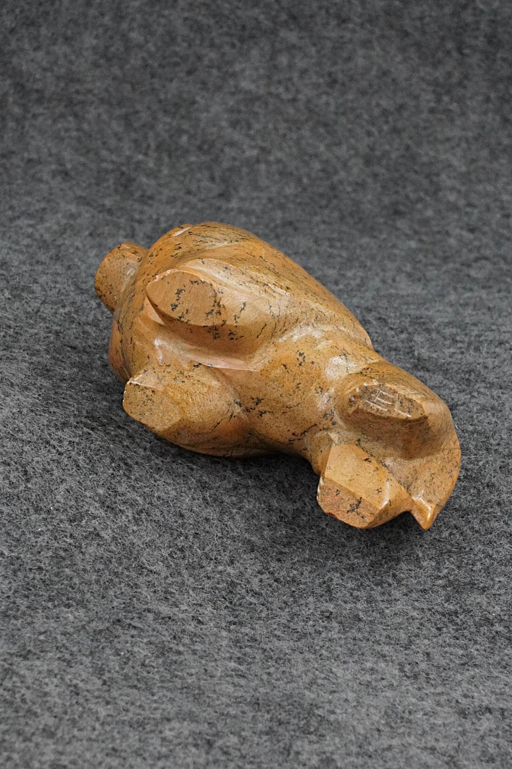 Lion Zuni Fetish Carving - Enrike Leekya