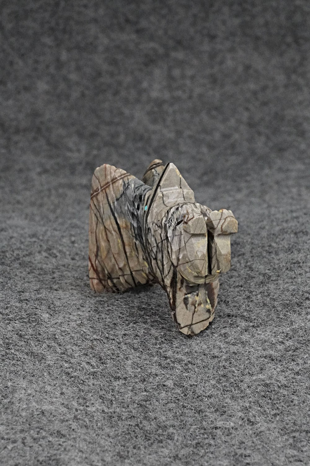 Eagle Zuni Fetish Carving - Tony Mackel