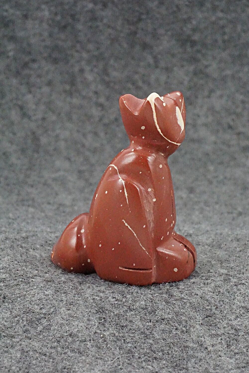 Wolf Zuni Fetish Carving - Gilbert Lonjose