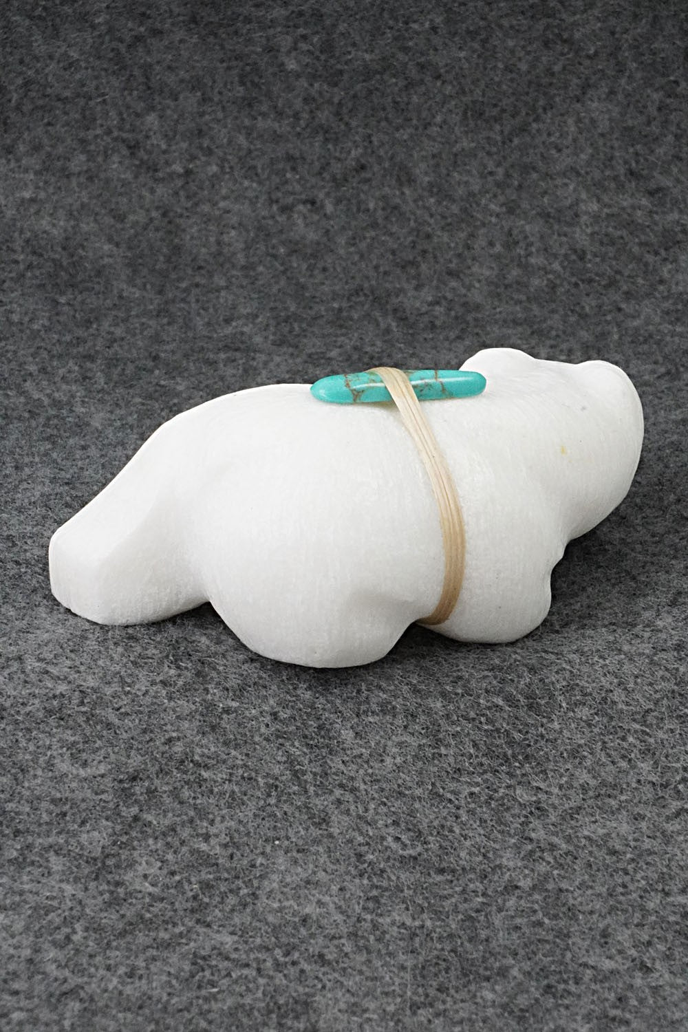 Bear Zuni Fetish Carving - Herb Halate