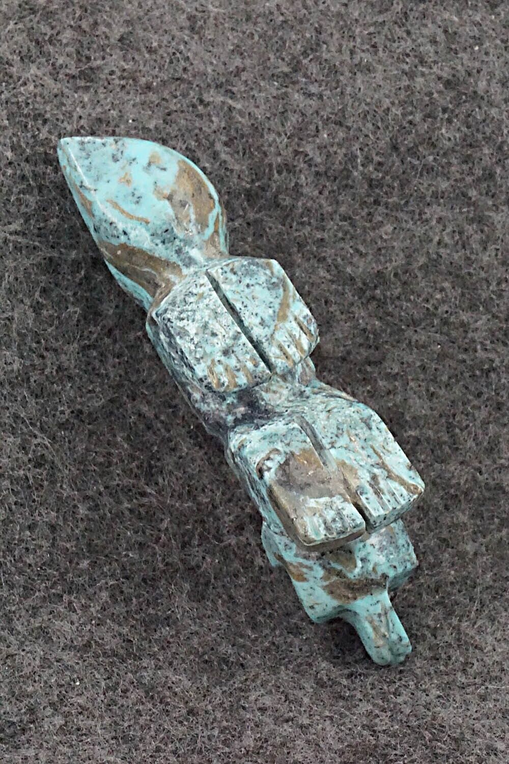 Wolf Zuni Fetish Carving - Reynold Lunasee