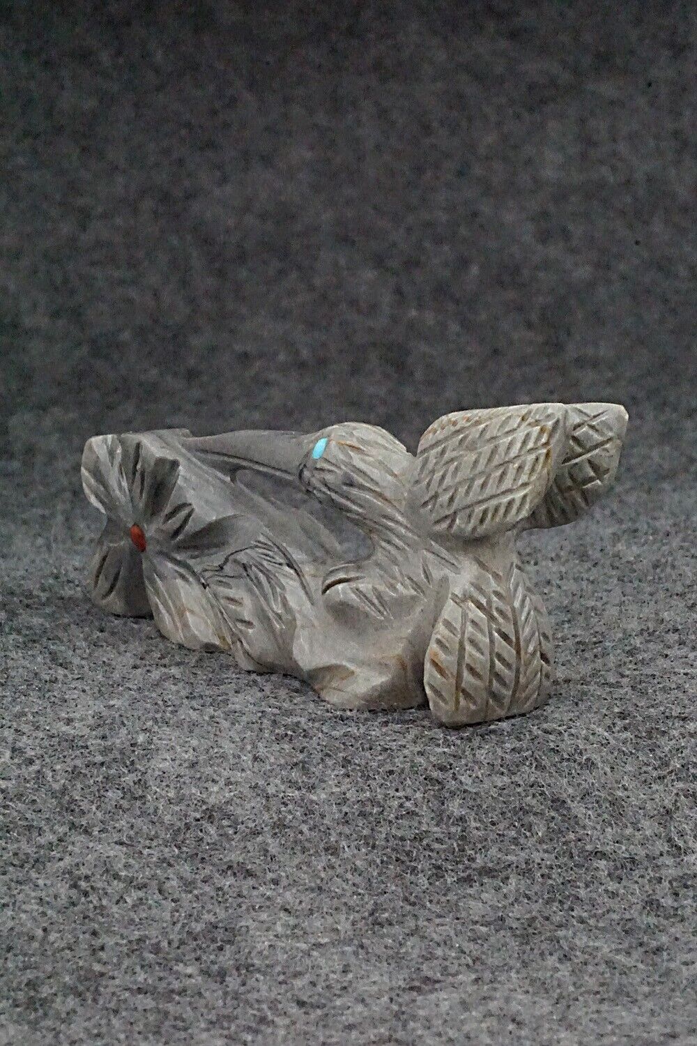 Hummingbird Zuni Fetish Carving - Cody Cheama