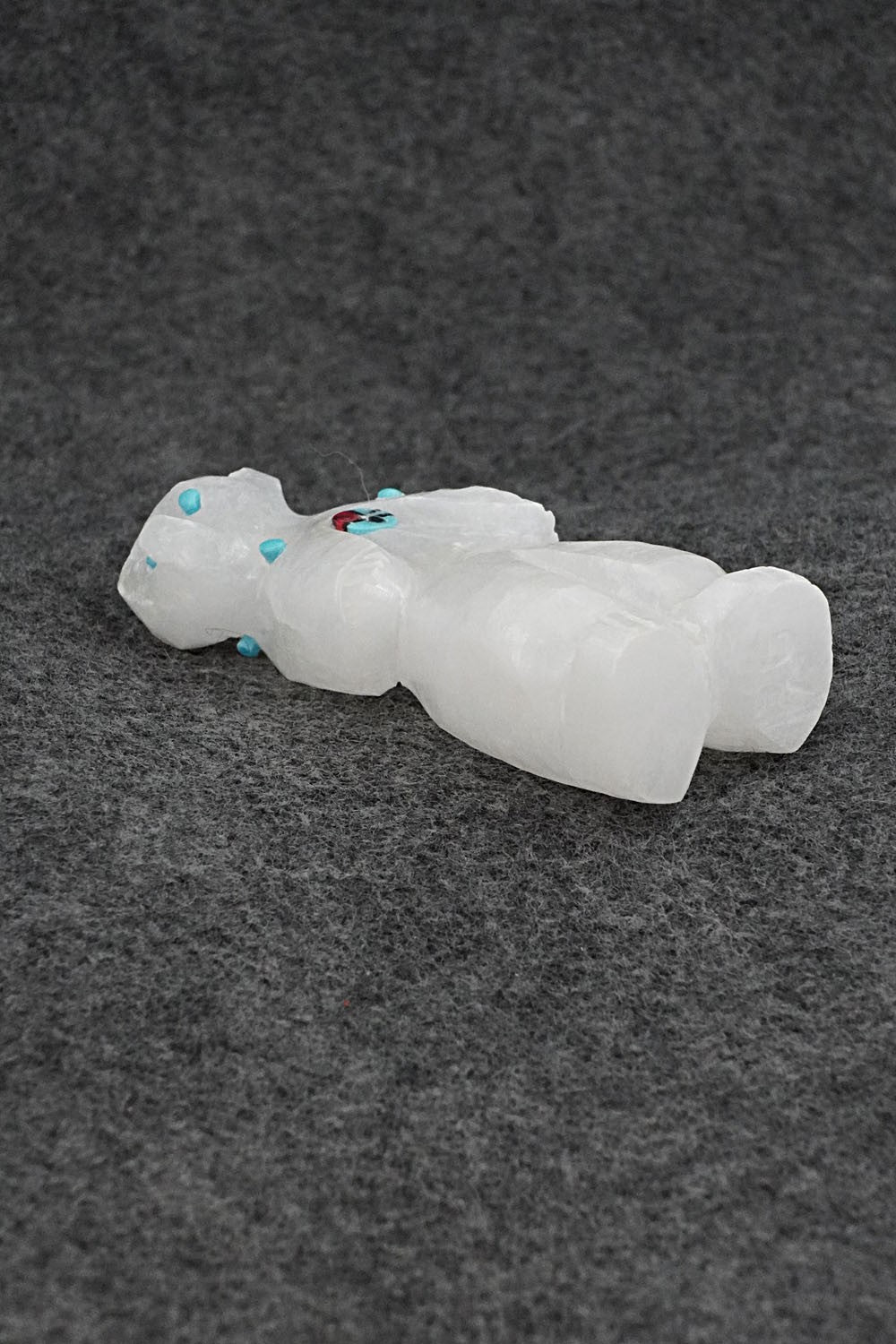 Bear Zuni Fetish Carving - Dannette Laate