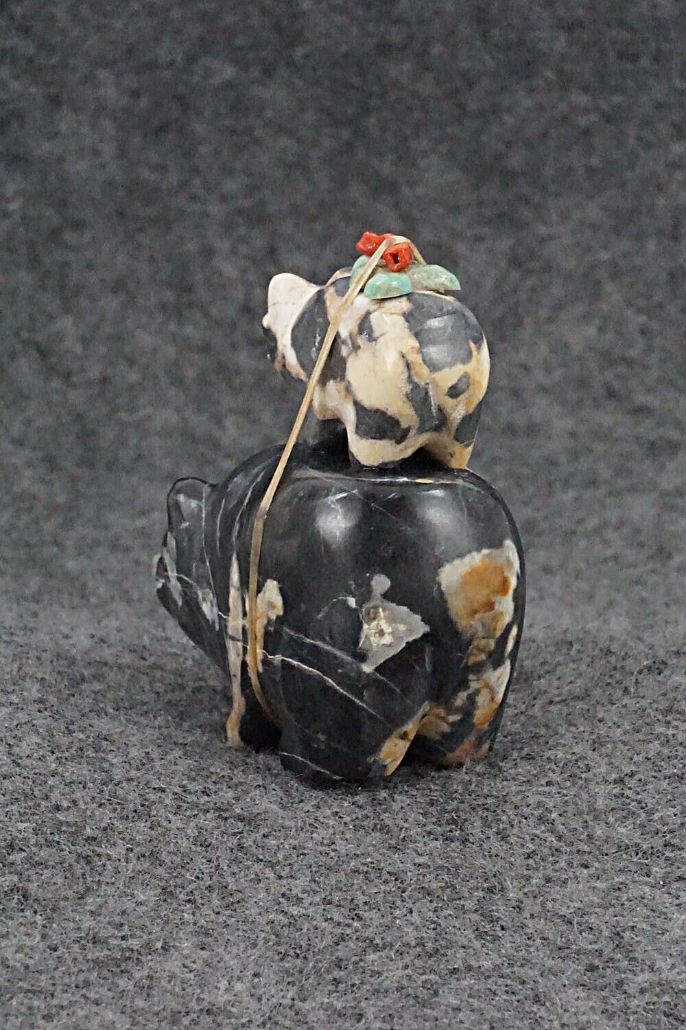 Bear with Cub Zuni Fetish Carving - Enrike Leekya